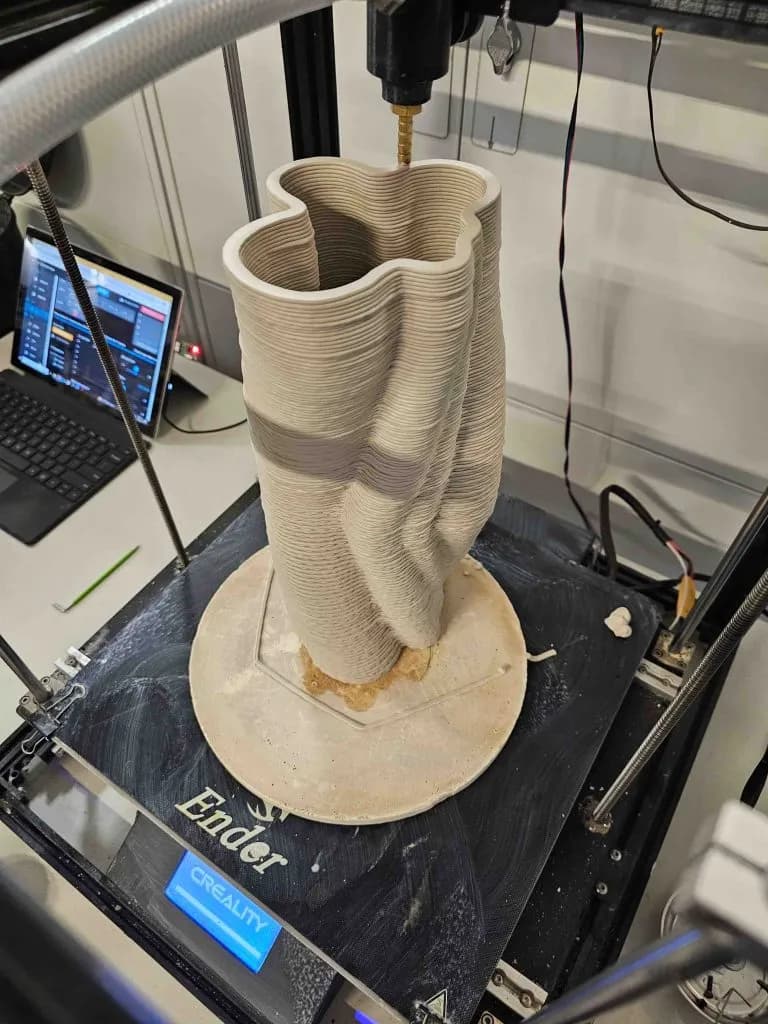 Lili Yas Tayefi on Toolpath Design for 3D Printing Clay — image 3