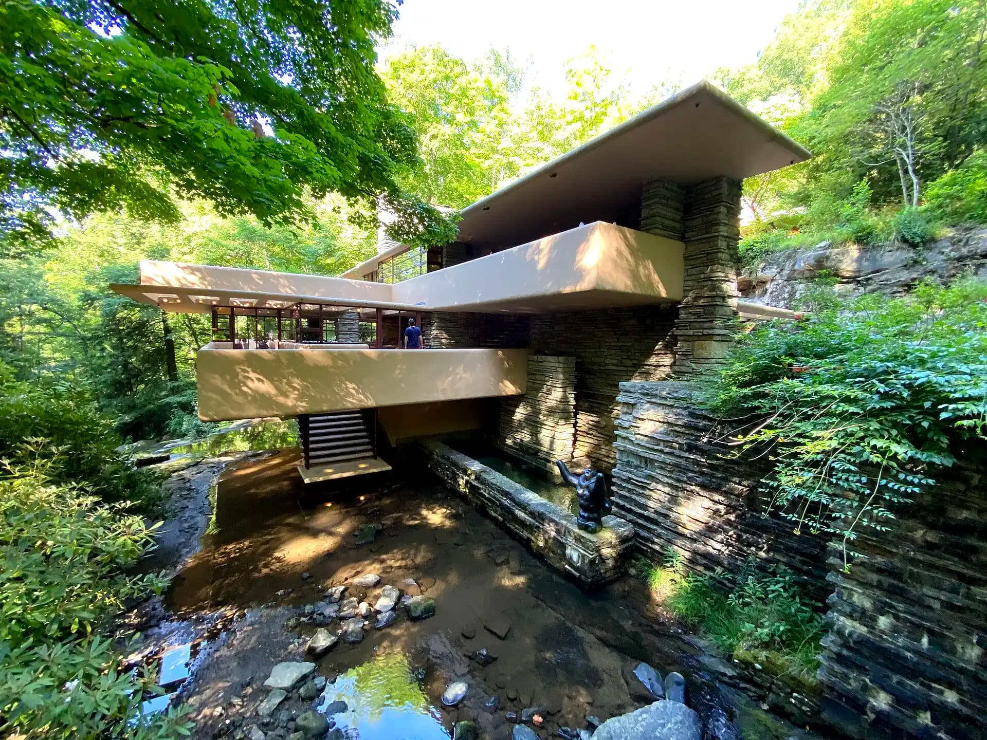 A Masterpiece Integrating with Nature, Frank Lloyd Wright’s Fallingwater House — image 5
