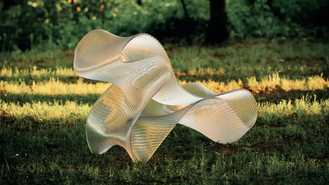 Monolithic Furniture: Large-Scale Additive Manufacturing