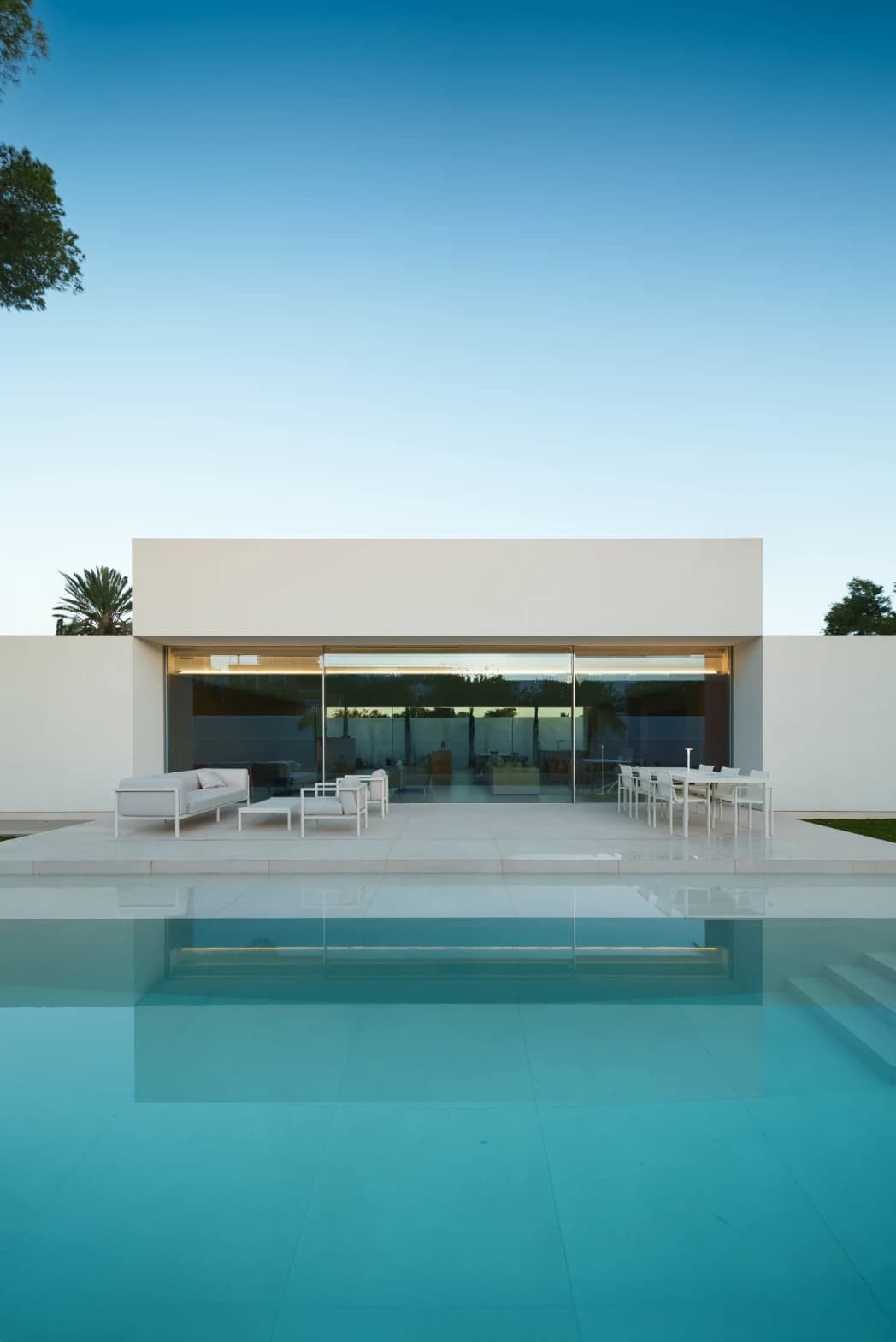 Fran Silvestre - Rethinking Architecture