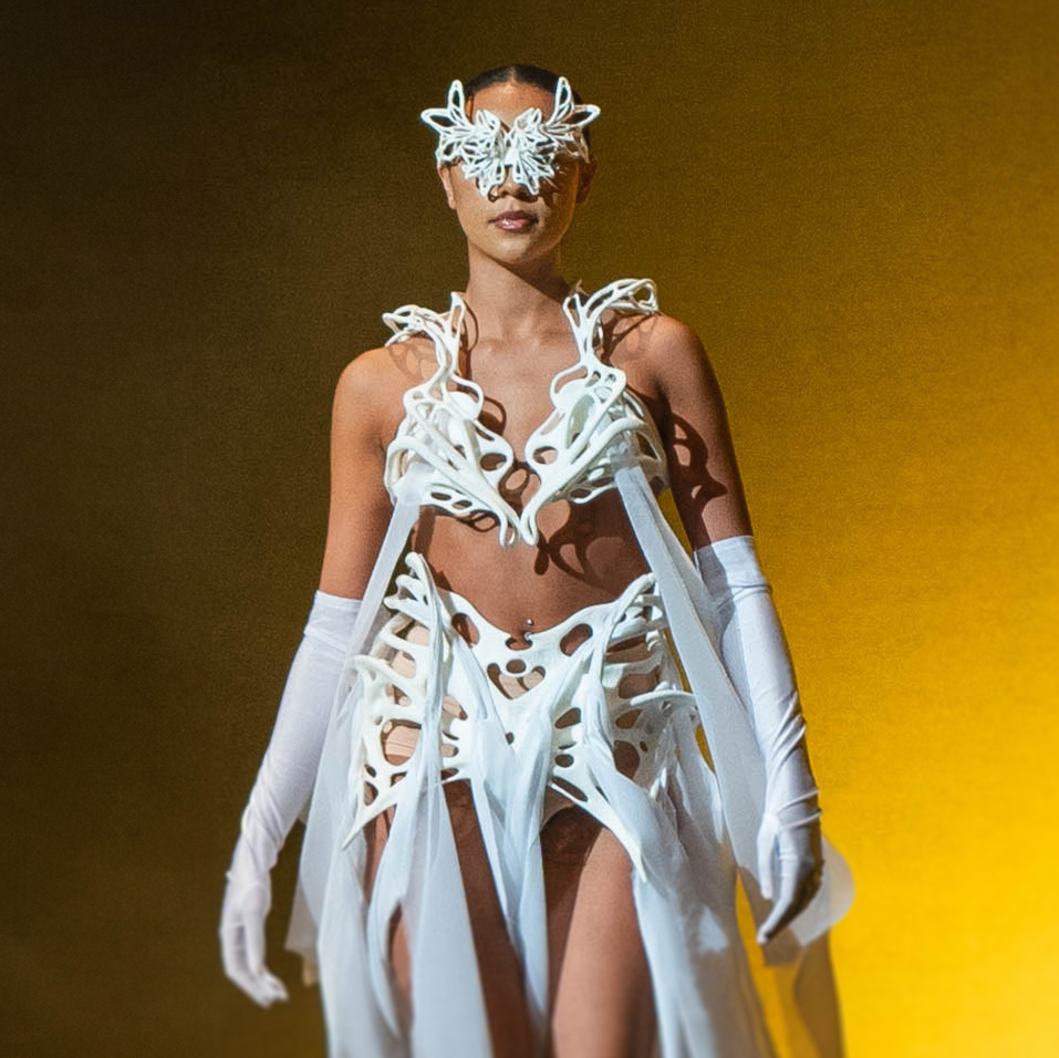 Dynamic Wearables for Fashion Design 2.0