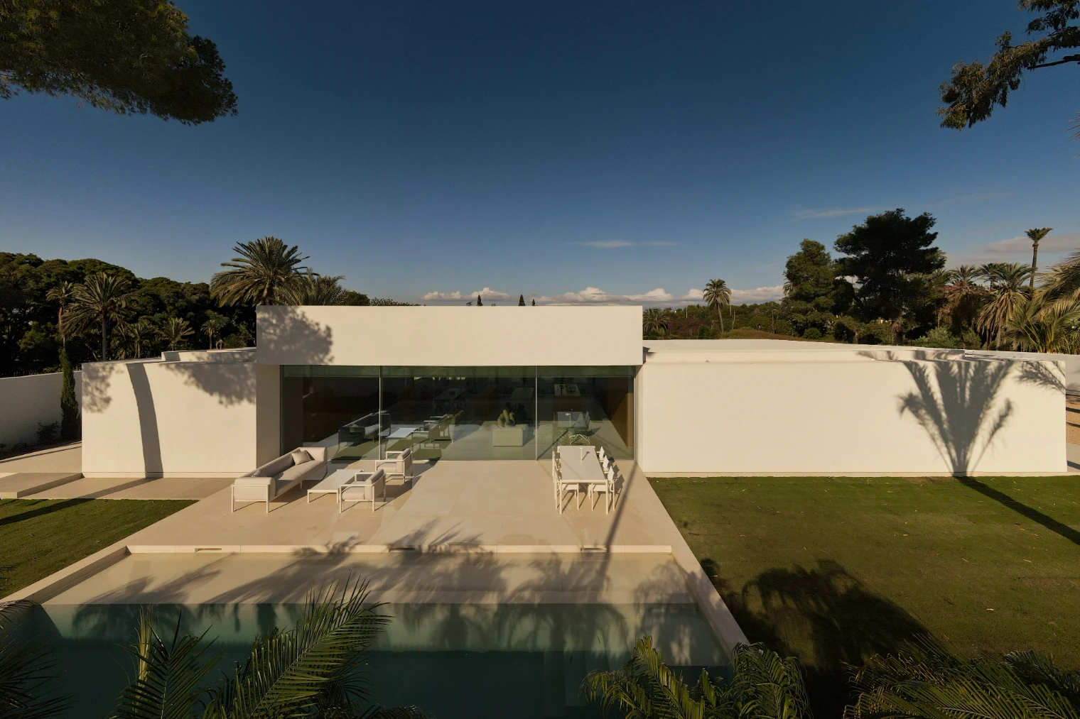 Fran Silvestre - Rethinking Architecture